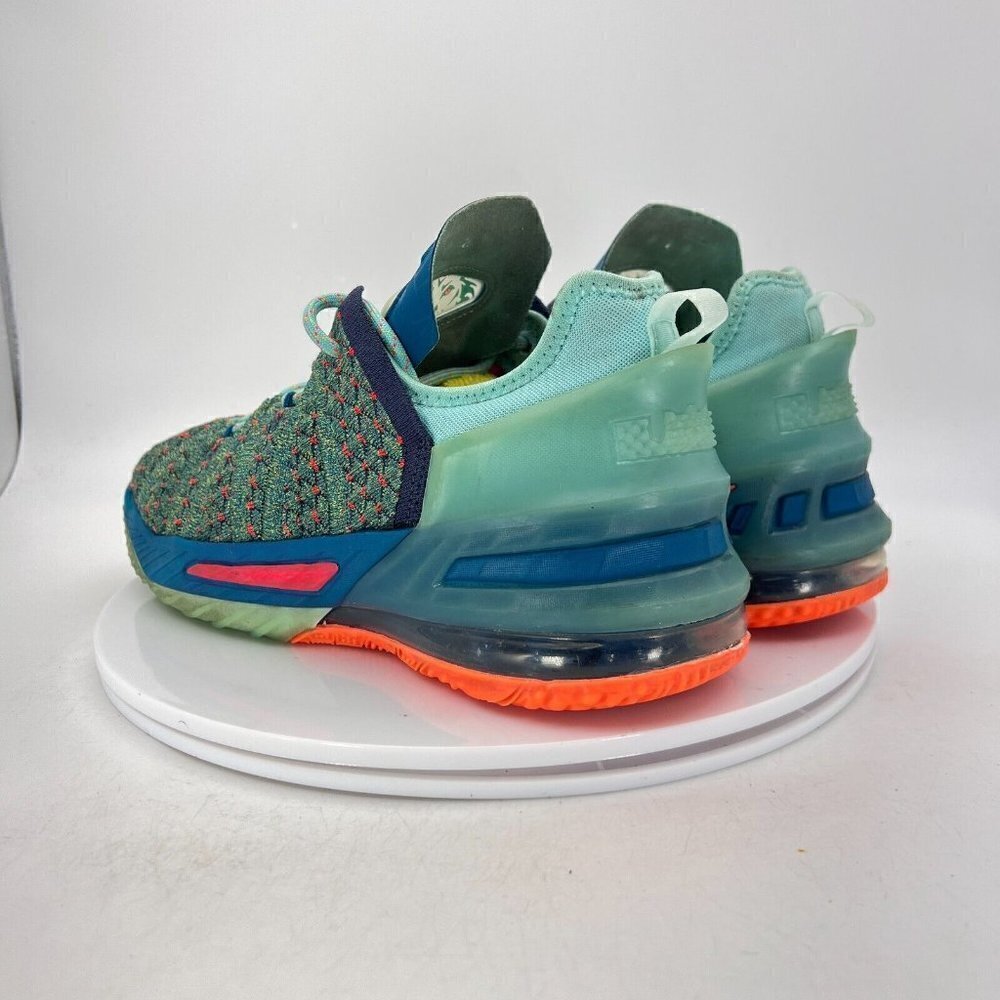 Nike Lebron XVIII 18 Youth Size 7Y CW2760 300 Green Abyss Red Basketball Shoes - Picture 7 of 14